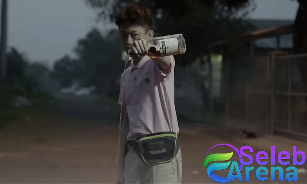 Rich Brian Dari YouTube ke Pentas Dunia Musik Internasional