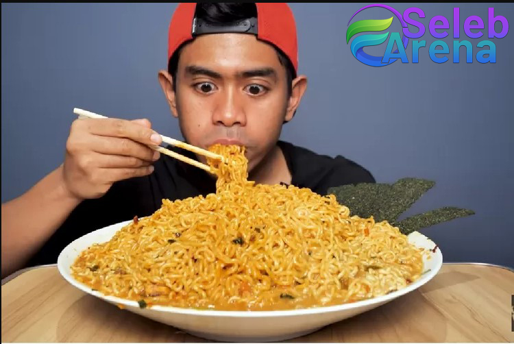 Tanboy Kun: Dari Mukbang ke Bisnis Kuliner, Begini Strateginya!